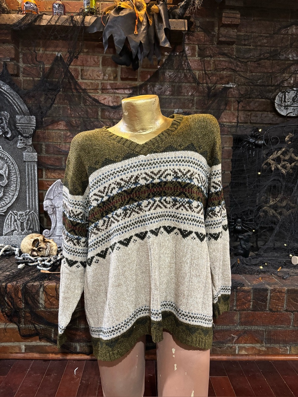 Vintage v-neck knit sweater